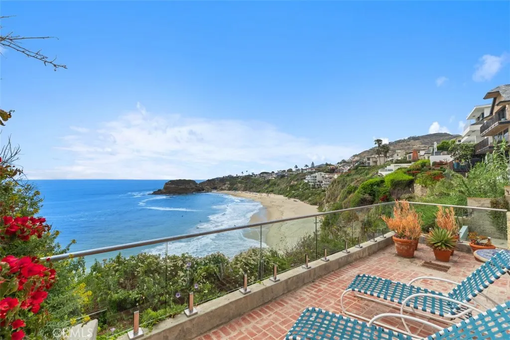 Laguna Beach, California 92651, United States, 3 Bedrooms Bedrooms, ,3 BathroomsBathrooms,Residential,Active,152045