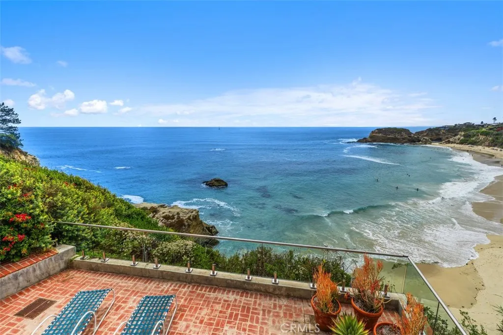 Laguna Beach, California 92651, United States, 3 Bedrooms Bedrooms, ,3 BathroomsBathrooms,Residential,Active,152045