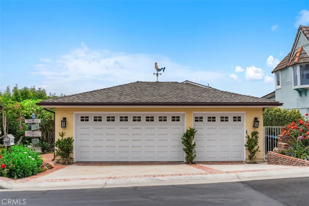 Laguna Beach, California 92651, United States, 3 Bedrooms Bedrooms, ,3 BathroomsBathrooms,Residential,Active,152045