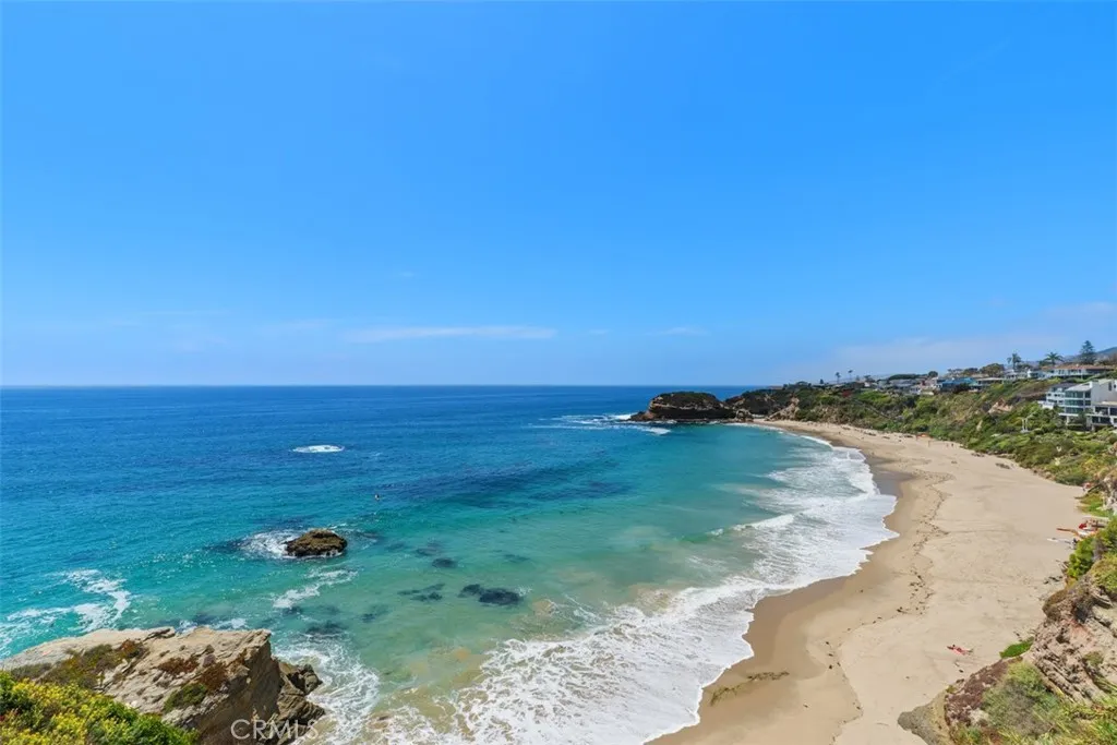 Laguna Beach, California 92651, United States, 3 Bedrooms Bedrooms, ,3 BathroomsBathrooms,Residential,Active,152045