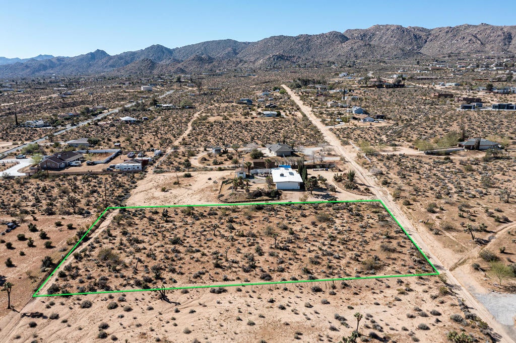 102 Saddleback Road