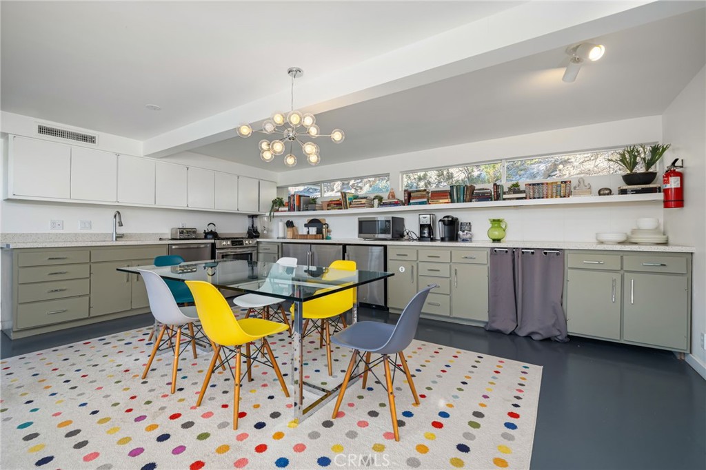 Indian Canyon Villas (33456) - Residential Income