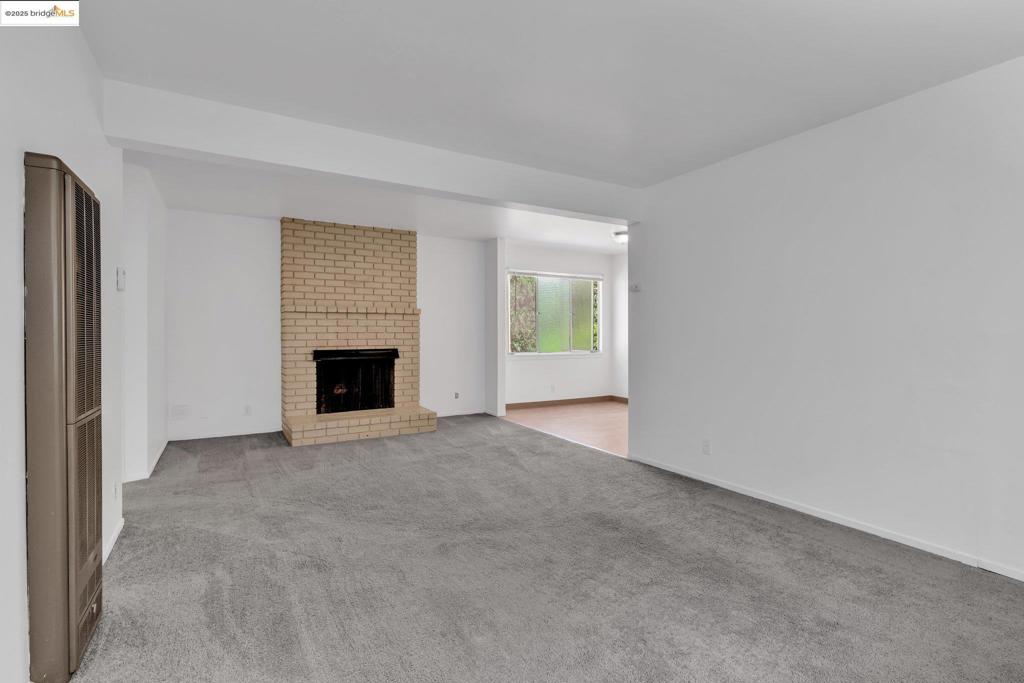 CROCKER/GLENVIEW - Residential Income