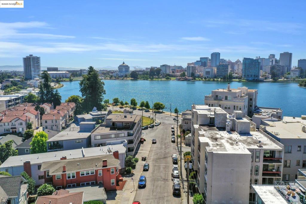 CROCKER/GLENVIEW - Residential Income