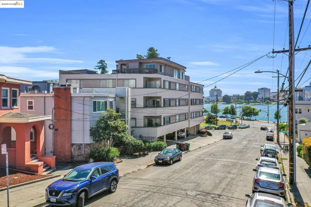 CROCKER/GLENVIEW - Residential Income