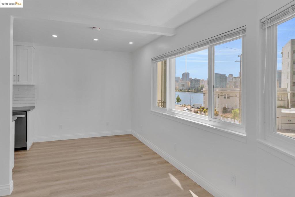 CROCKER/GLENVIEW - Residential Income