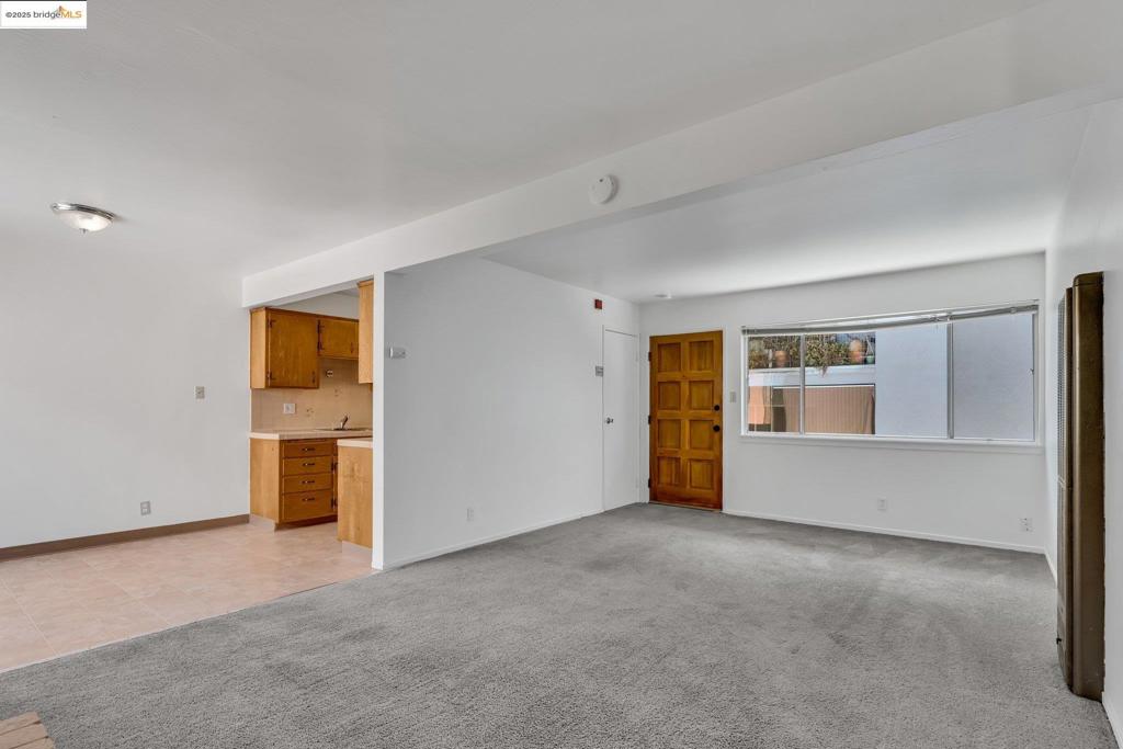 CROCKER/GLENVIEW - Residential Income