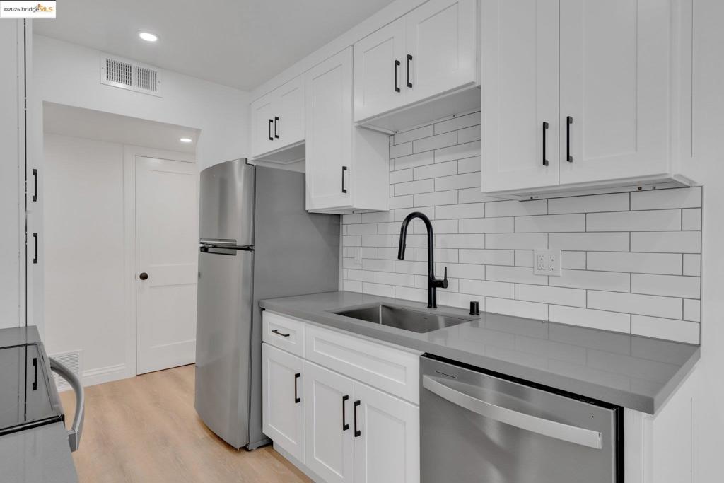 CROCKER/GLENVIEW - Residential Income