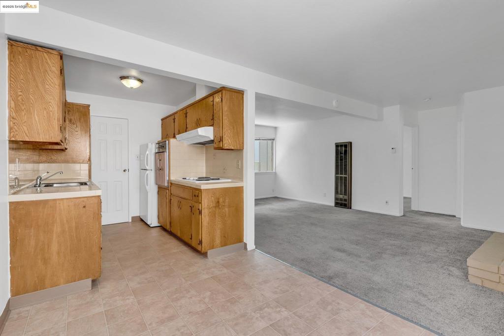 CROCKER/GLENVIEW - Residential Income