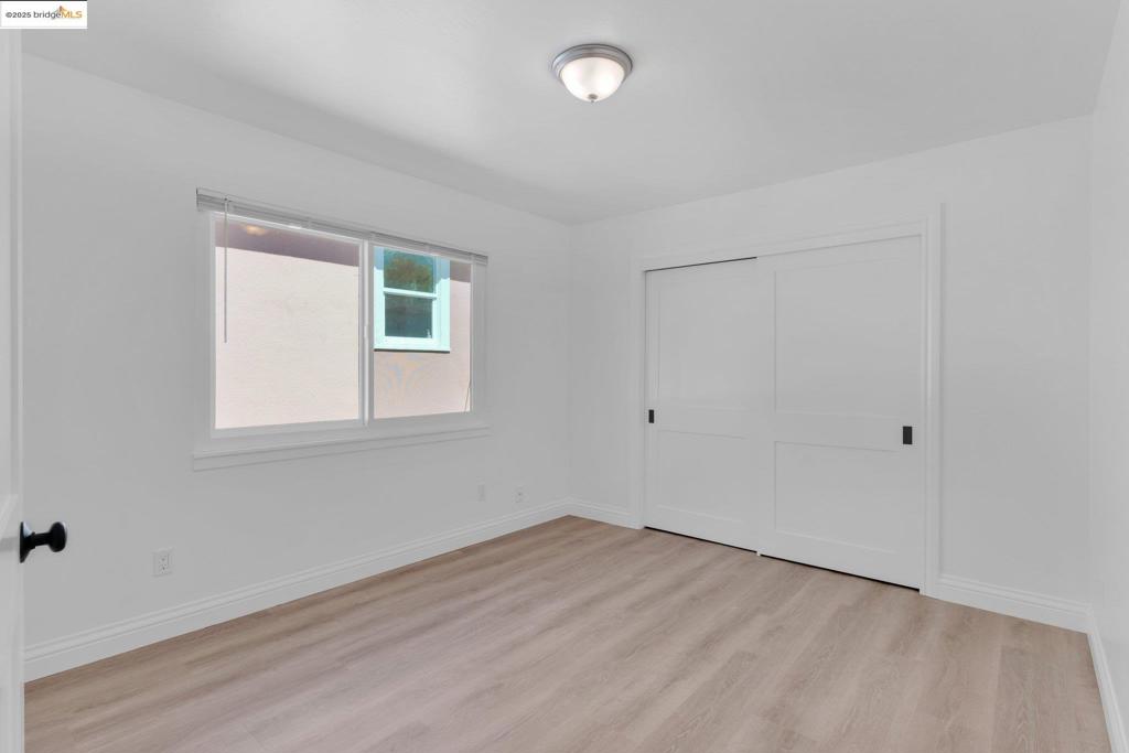 CROCKER/GLENVIEW - Residential Income