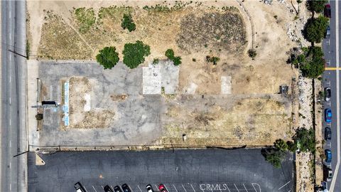 Photo of 2345 Del Rosa Ave Ave, San Bernardino, CA 92404 (MLS # CV25135341)