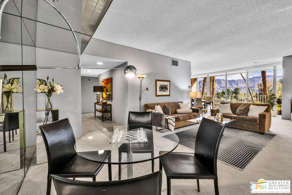899 Island Drive 403
