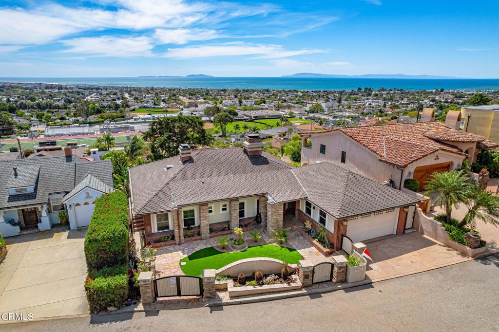 Ventura, California, 93001, United States, 3 Bedrooms Bedrooms, ,2 BathroomsBathrooms,Residential,Active,2031408