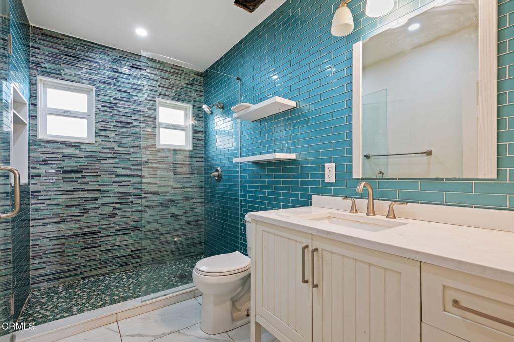 Ventura, California, 93001, United States, 3 Bedrooms Bedrooms, ,2 BathroomsBathrooms,Residential,Active,2031408