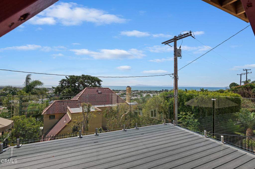 Ventura, California, 93001, United States, 3 Bedrooms Bedrooms, ,2 BathroomsBathrooms,Residential,Active,2031408