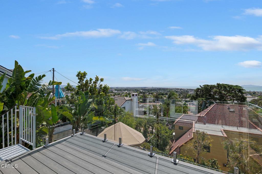 Ventura, California, 93001, United States, 3 Bedrooms Bedrooms, ,2 BathroomsBathrooms,Residential,Active,2031408