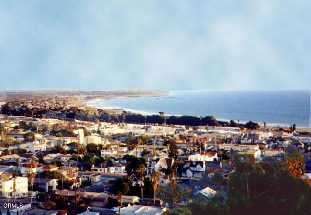 Photo of 2346 Sunset Drive, Ventura, CA 93001 (MLS # V1-34922)