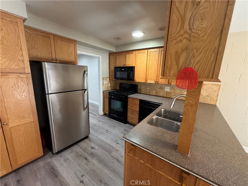 Friendly Valley (FRV) - Residential Lease