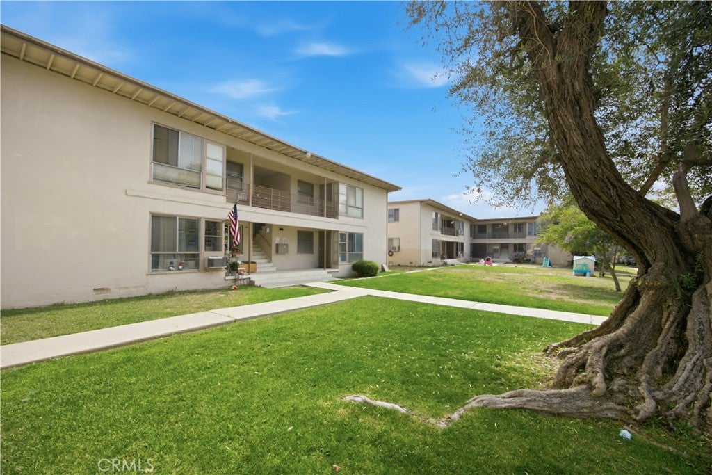 5713 Corbett