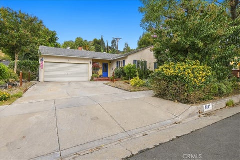 Photo of 8001 Ellenbogen ST, Sunland, CA 91040 (MLS # GD26221340)