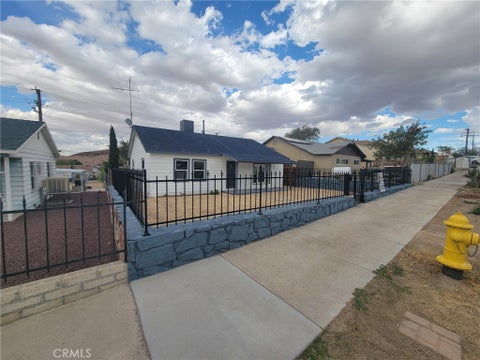 Photo of 651 W Buena Vista ST, Barstow, CA 92311 (MLS # IV26228905)