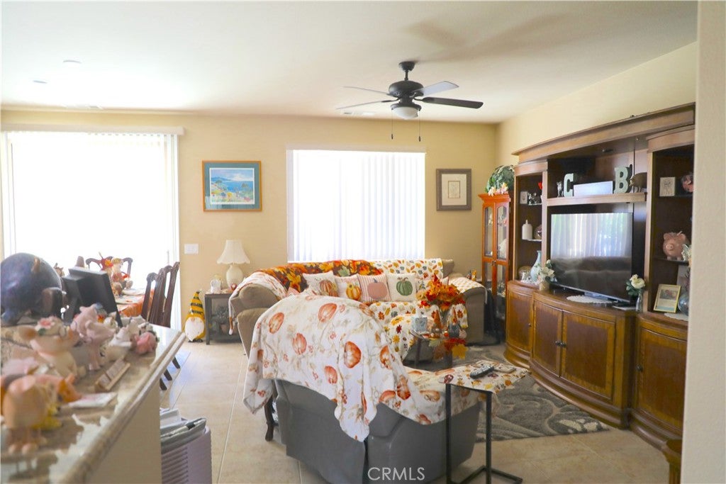 81059 Avenida Vidrio