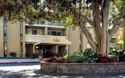 Photo of 1801 Diamond St ST #324, San Diego, CA 92109 (MLS # 260011477SD)