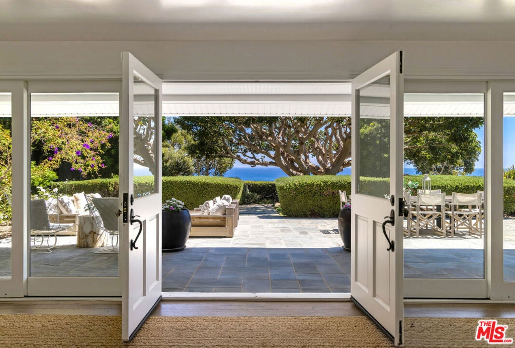 29225 Cliffside Drive, Malibu CA 90265