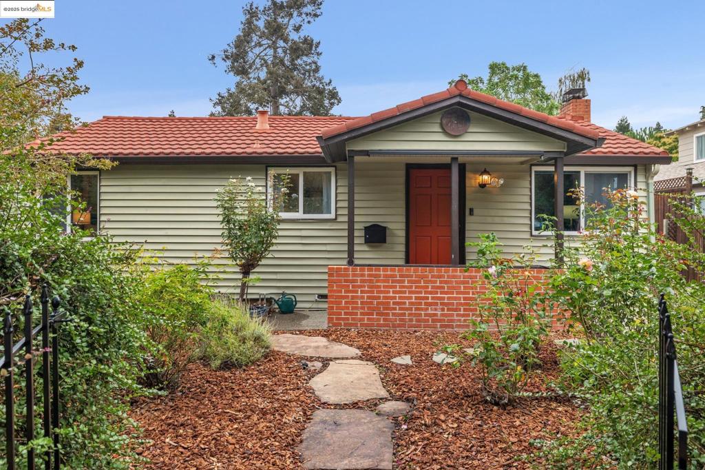 EL SOBRANTE - Residential