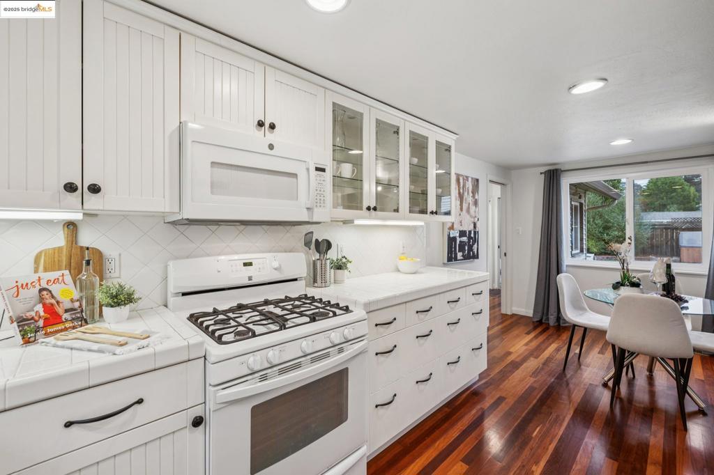 EL SOBRANTE - Residential