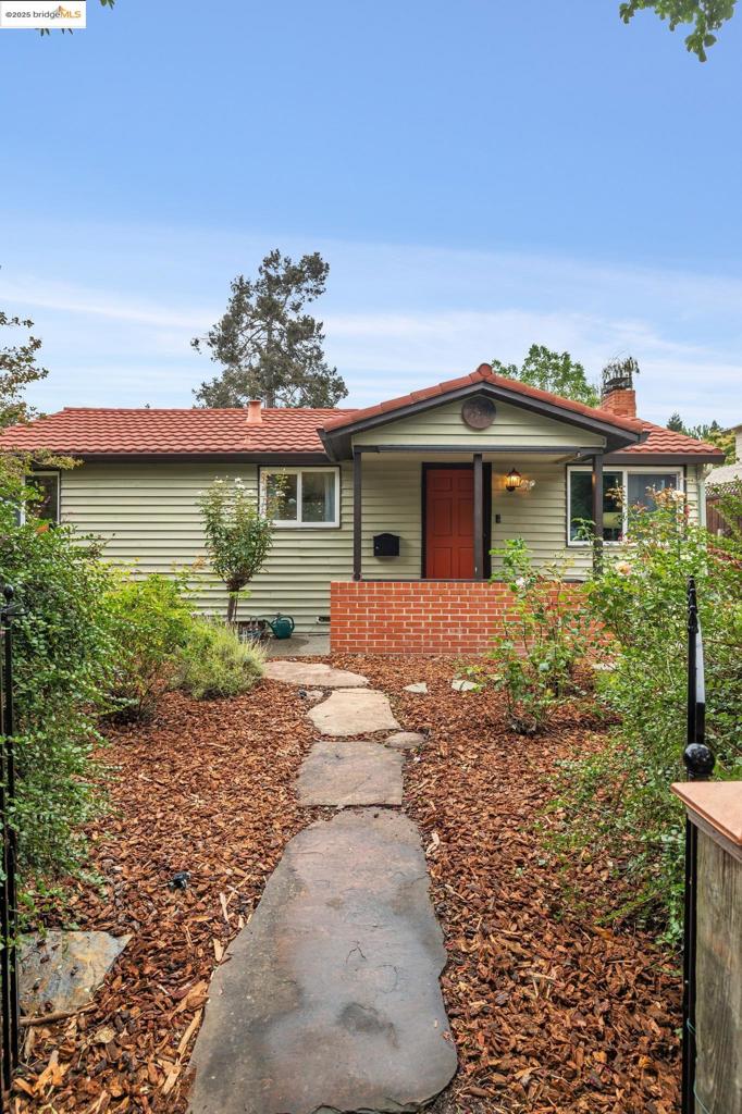 EL SOBRANTE - Residential
