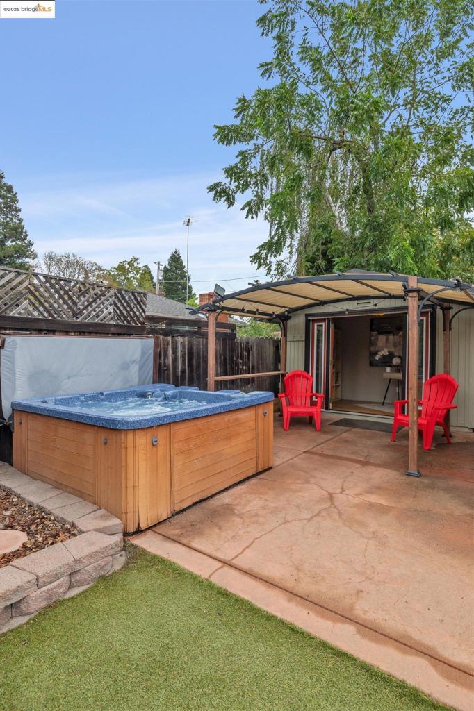 EL SOBRANTE - Residential