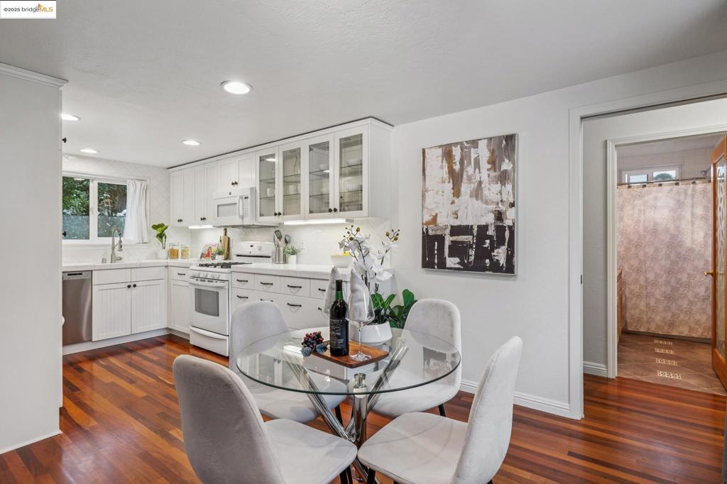 EL SOBRANTE - Residential