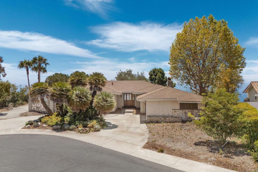 17 Amber Sky Dr