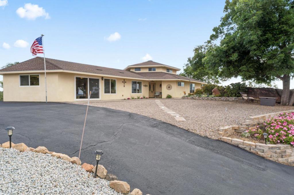 28149 Orange Terrace