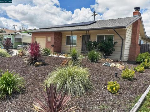 Photo of 213 Stephen St ST, Fairfield, CA 94533 (MLS # 41136488)