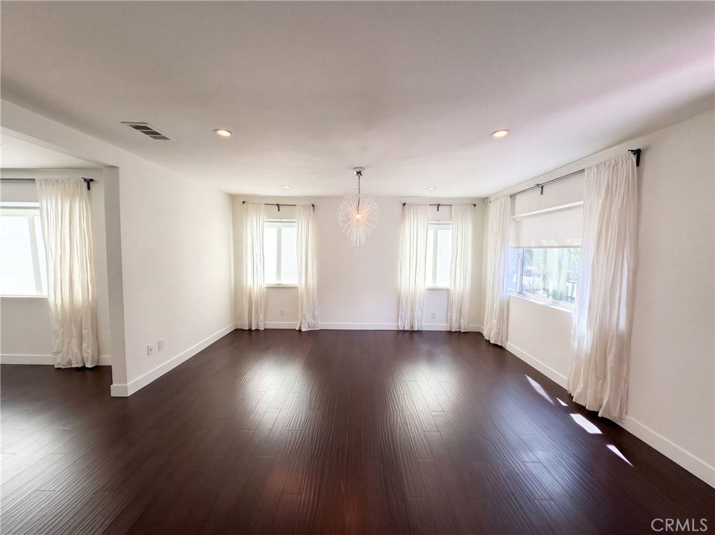 1110 Queen Anne Place