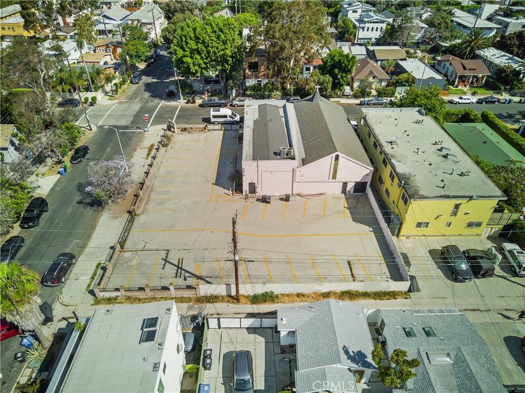 Photo of 602 Broadway Street, Venice, CA 90291 (MLS # JT25153410)