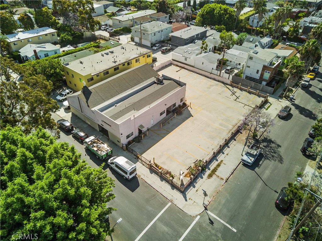 Photo of 602 Broadway Street, Venice, CA 90291 (MLS # JT25153410)