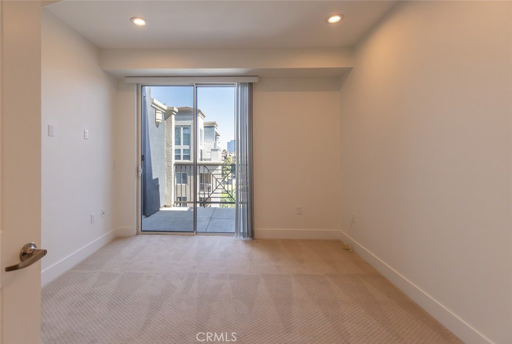 Avenue One (AVE1) - Residential Lease