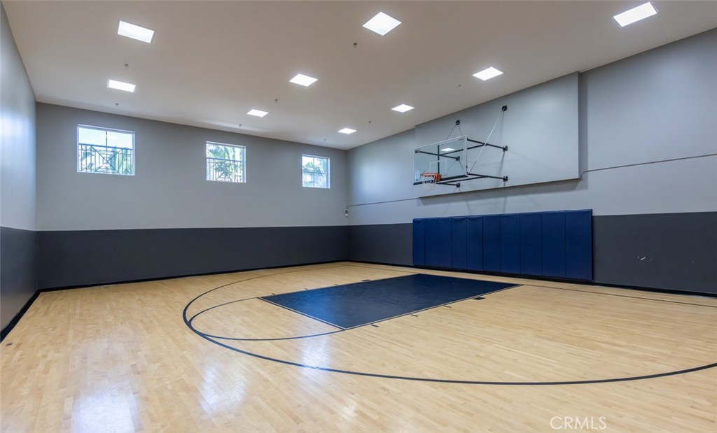 Avenue One (AVE1) - Residential Lease