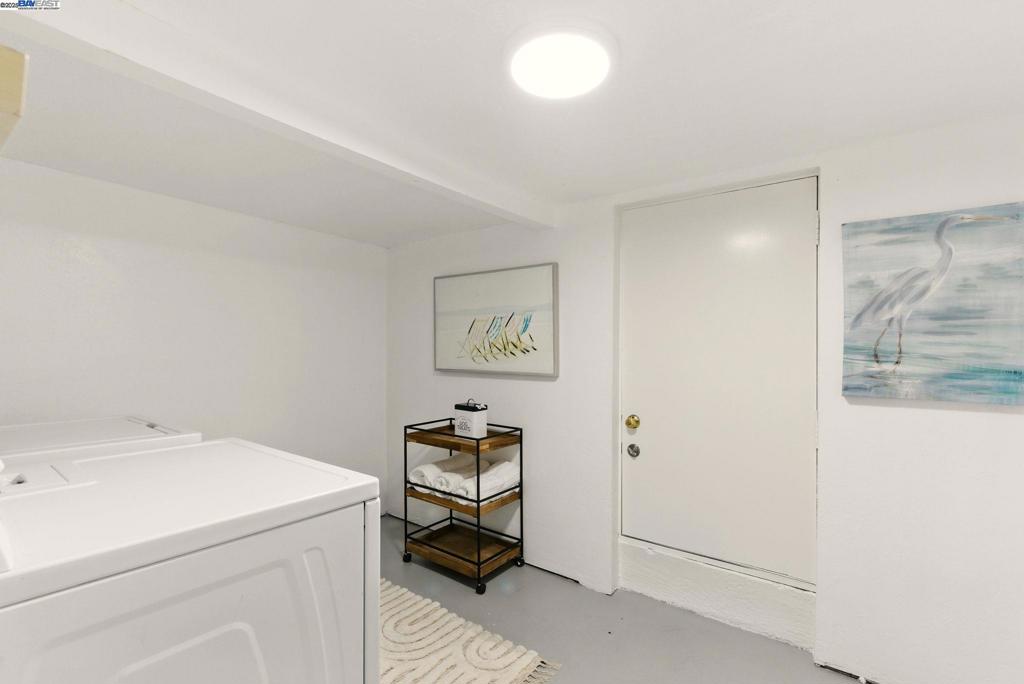 CENTRAL ALAMEDA - Residential Income