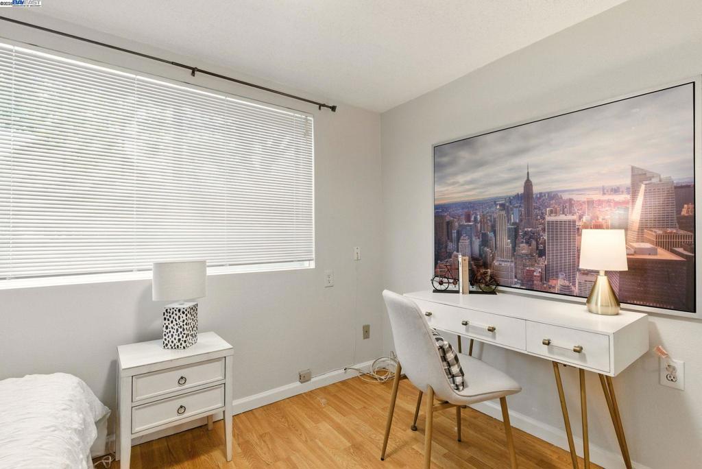 CENTRAL ALAMEDA - Residential Income