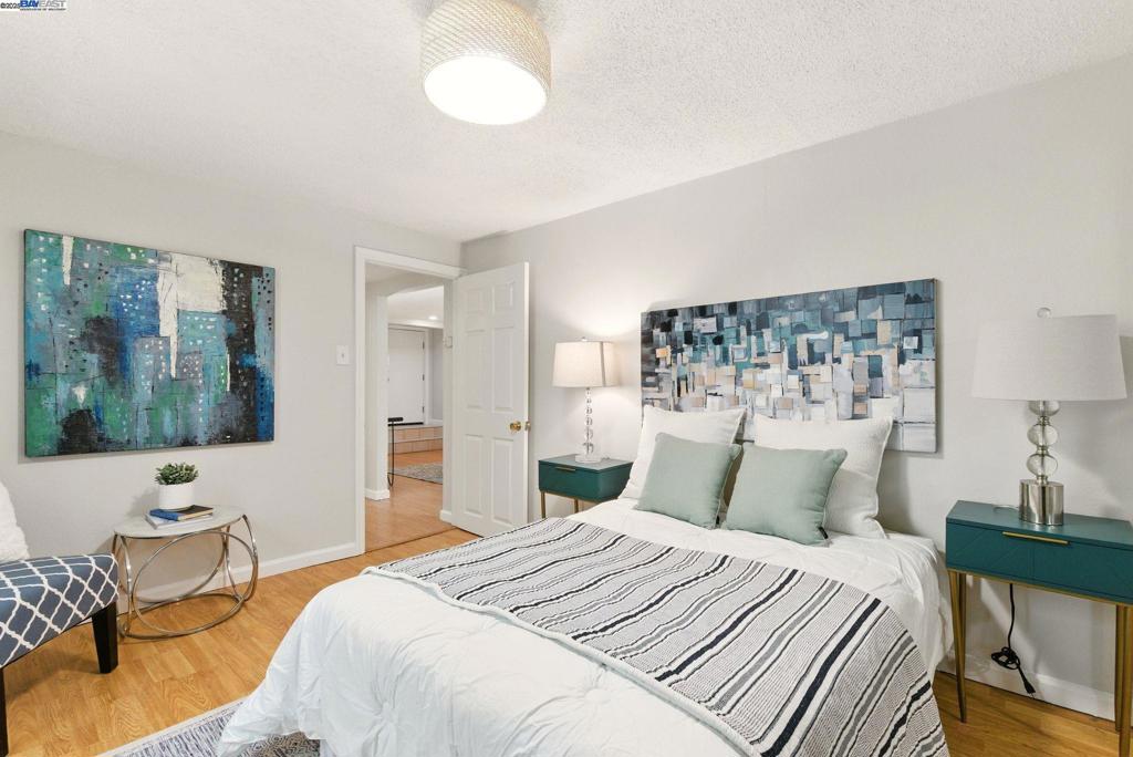 CENTRAL ALAMEDA - Residential Income
