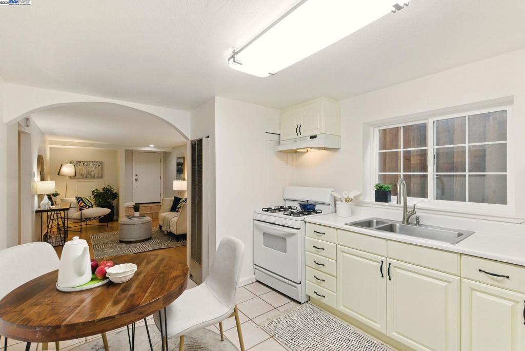 CENTRAL ALAMEDA - Residential Income