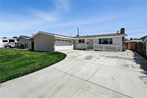 Photo of 2022 W Spruce Avenue, Orange, CA 92868 (MLS # PW25167566)
