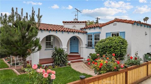 Photo of 1045 N Alexandria AVE, Los Angeles, CA 90029 (MLS # SR26106082)