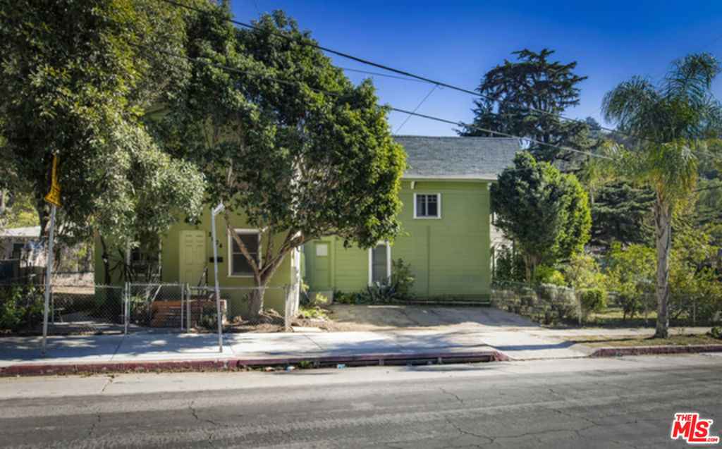 2004 Echo Park Avenue