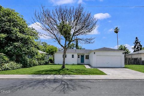 Photo of 2208 Cornwell Avenue, Modesto, CA 95350 (MLS # V1-35911)