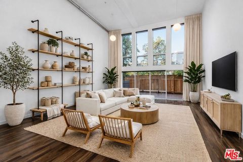 Photo of 4215 Glencoe Avenue #130, Marina Del Rey, CA 90292 (MLS # 26701959)